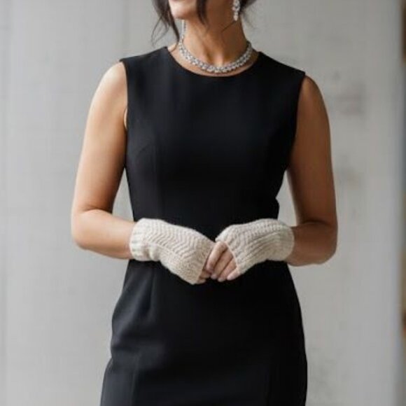 Made in Canada Fingerless Gloves Mittens ArmWarmer Glovelets Cream - Picture 8 of 8